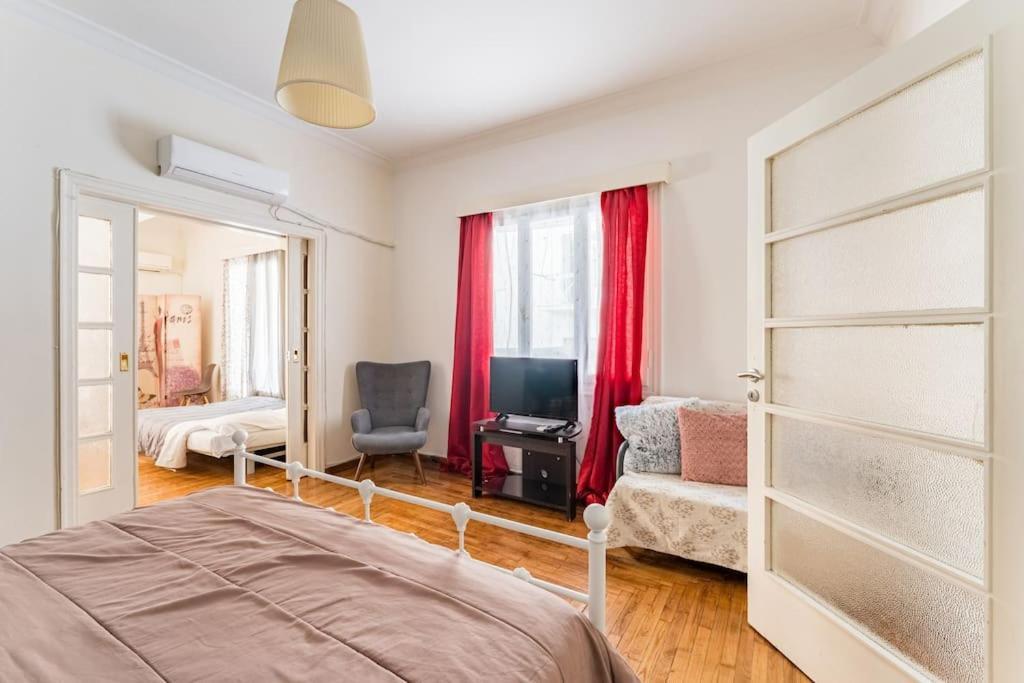 Amazing 3Bdr Apt With Unique Roof Garden In Plaka Афины Экстерьер фото