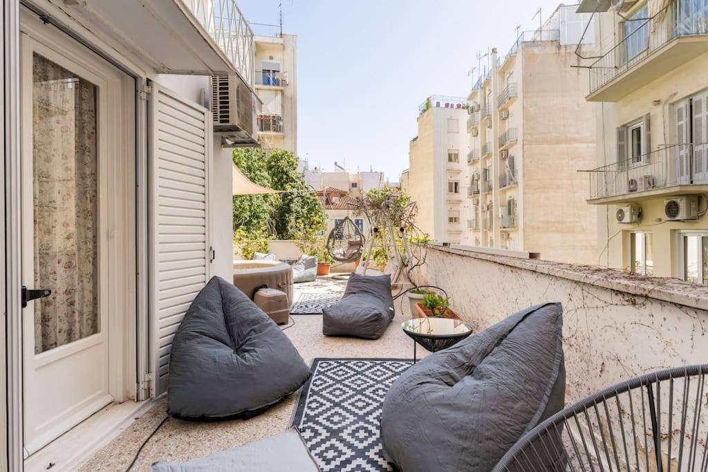 Amazing 3Bdr Apt With Unique Roof Garden In Plaka Афины Экстерьер фото