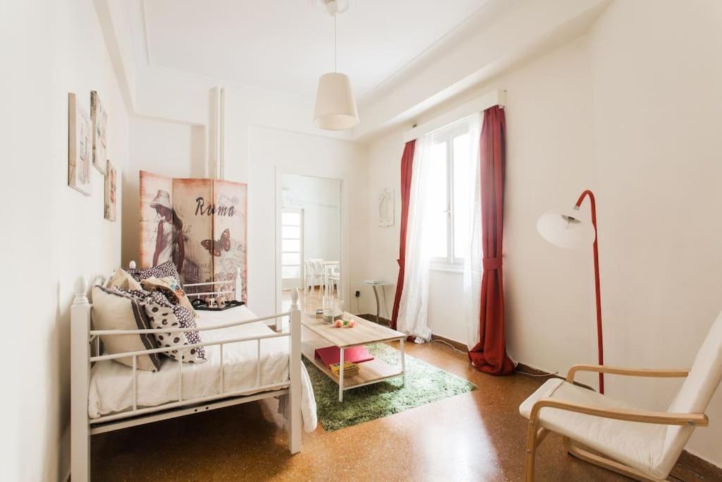 Amazing 3Bdr Apt With Unique Roof Garden In Plaka Афины Экстерьер фото