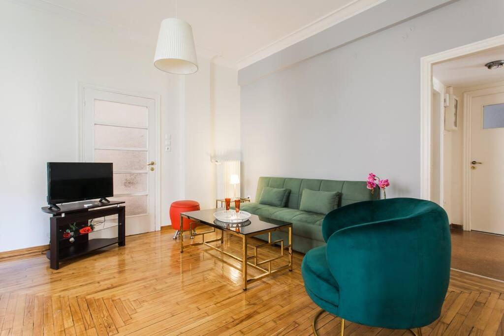 Amazing 3Bdr Apt With Unique Roof Garden In Plaka Афины Экстерьер фото